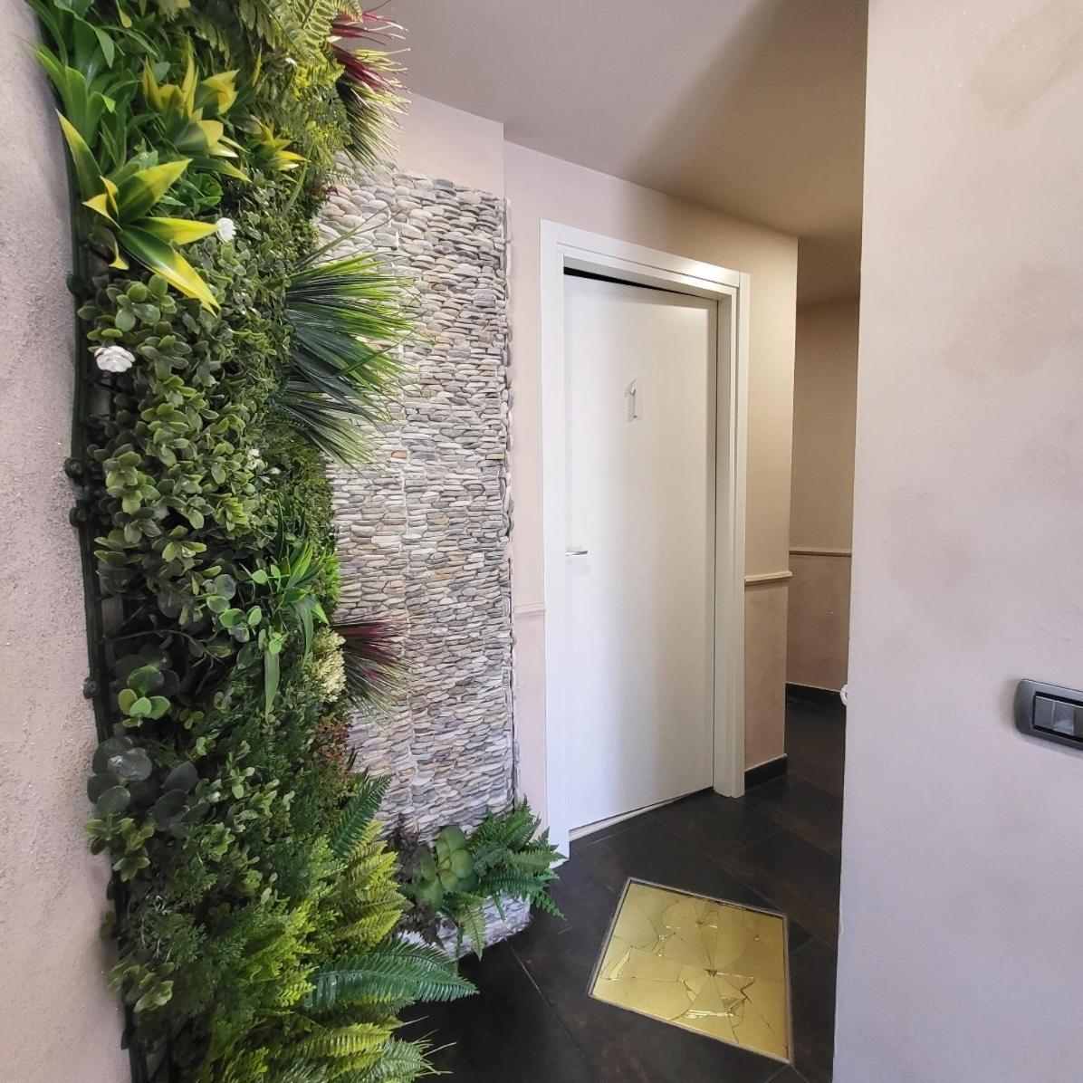 Illuvia 2 Affitta Camere Корнаредо Екстериор снимка