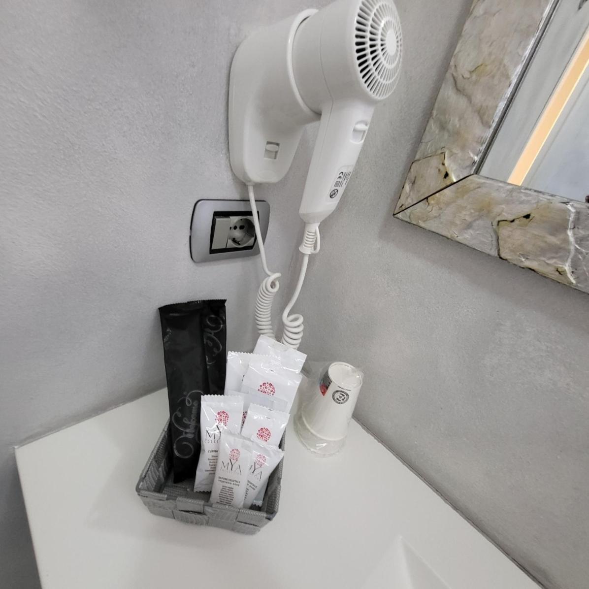 Illuvia 2 Affitta Camere Корнаредо Екстериор снимка