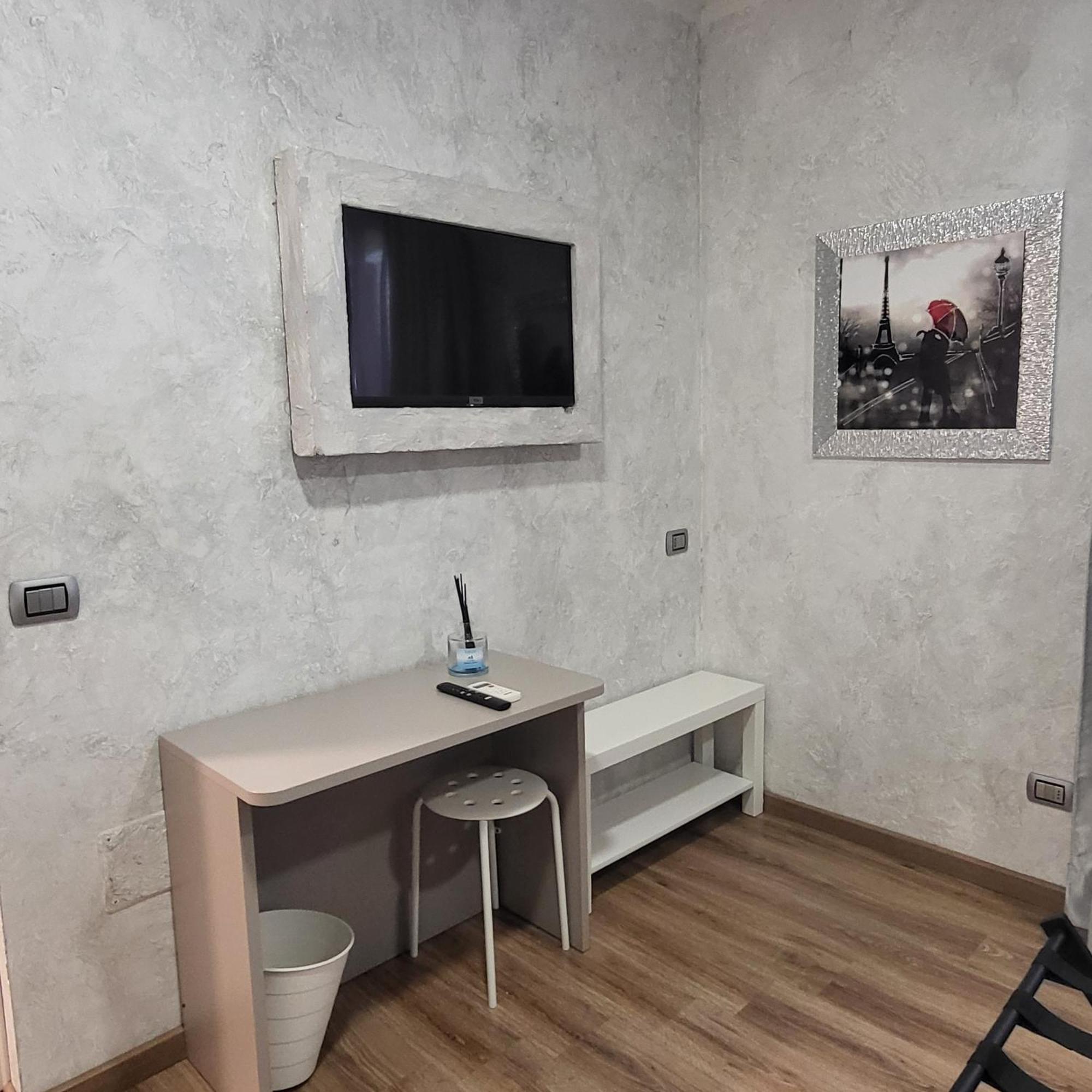 Illuvia 2 Affitta Camere Корнаредо Екстериор снимка
