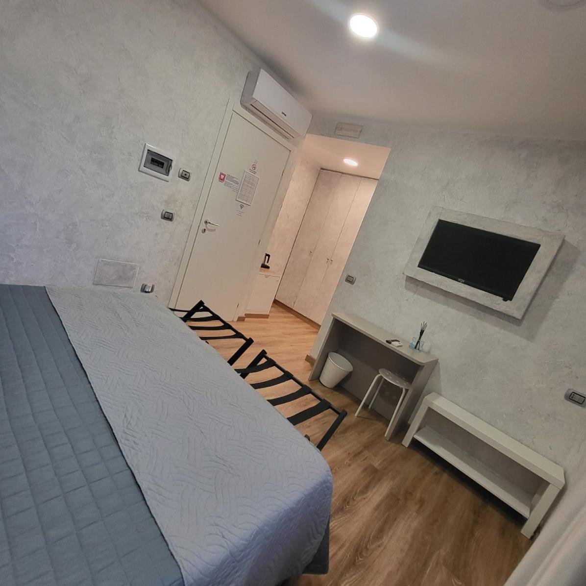 Illuvia 2 Affitta Camere Корнаредо Екстериор снимка